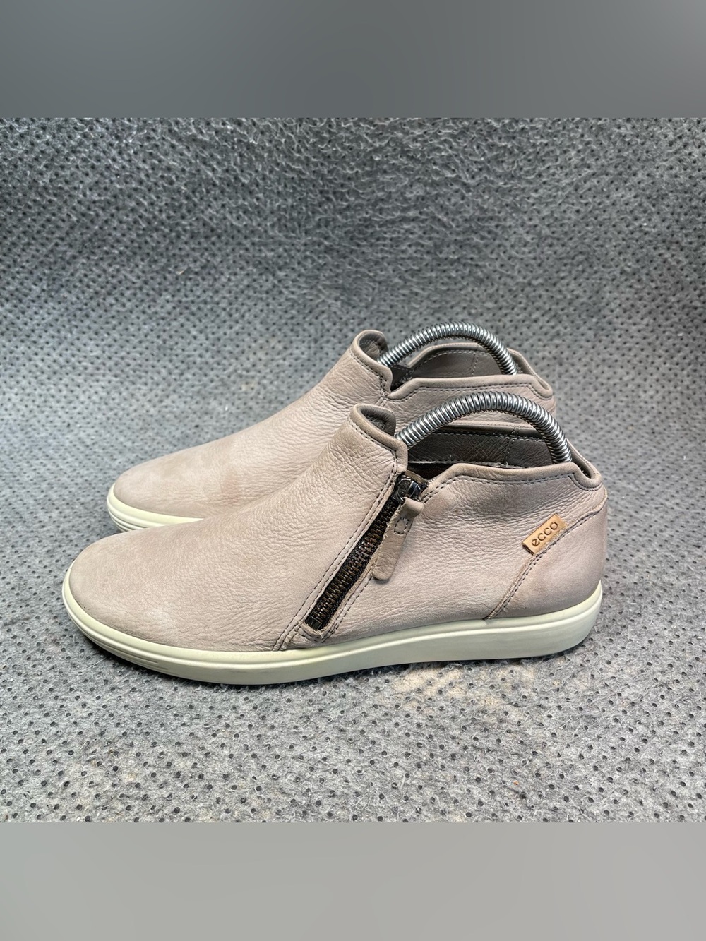 ECCO Soft 7 Low Booties Size 8 Women’s